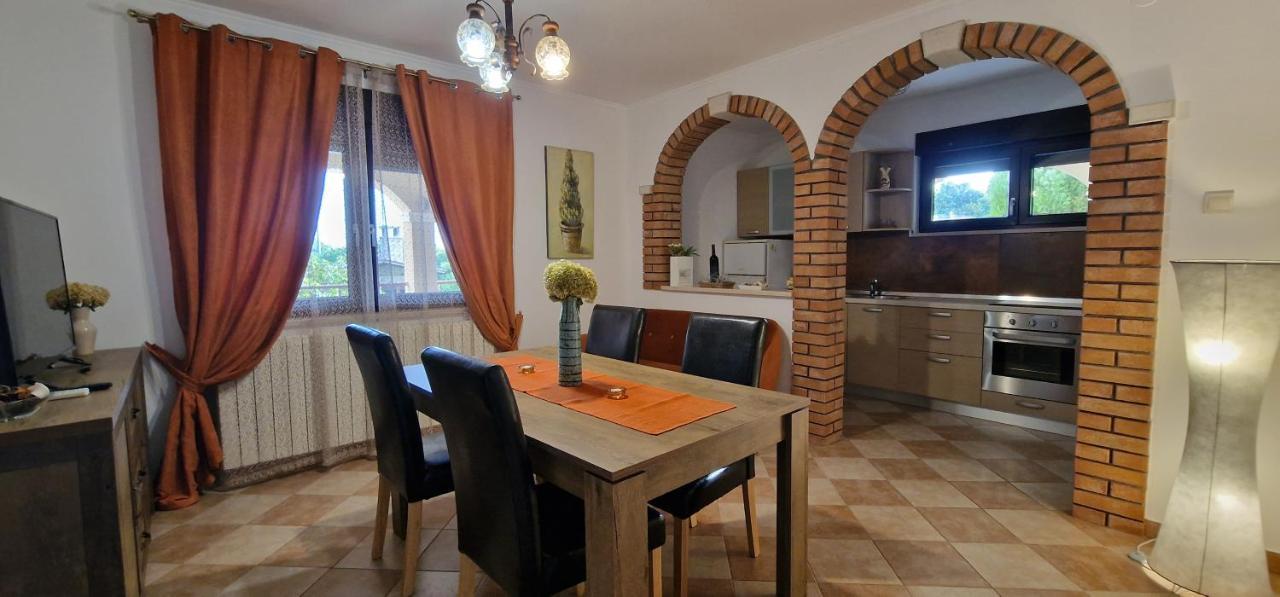 Apartments Fantazija Rovinj Buitenkant foto